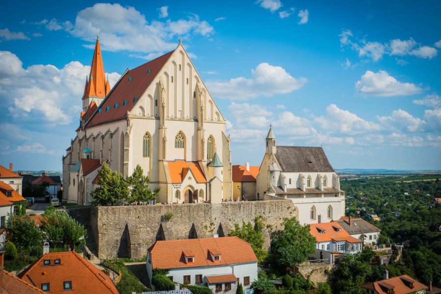ÉGLISE SAINT-NICOLAS (KOSTEL SV. MIKULÁŠE)