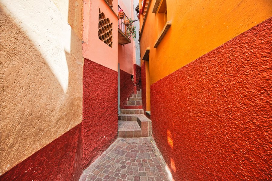 CALLEJÓN DEL BESO