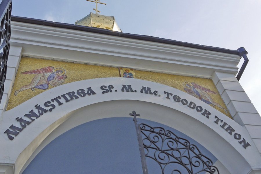 Entrée du monastère Ciuflea à Chişinău. Mila PRELI