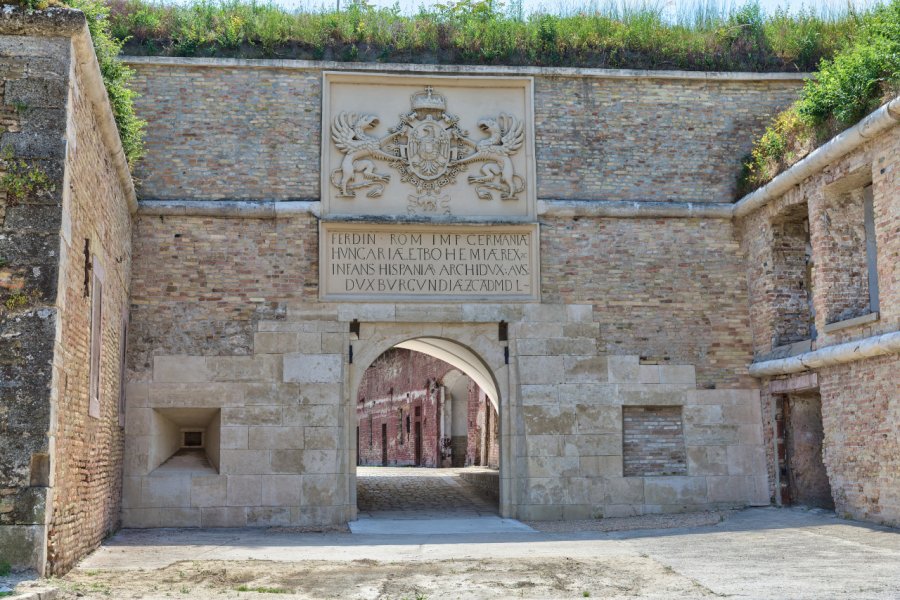 FORTERESSE (PEVNOST)