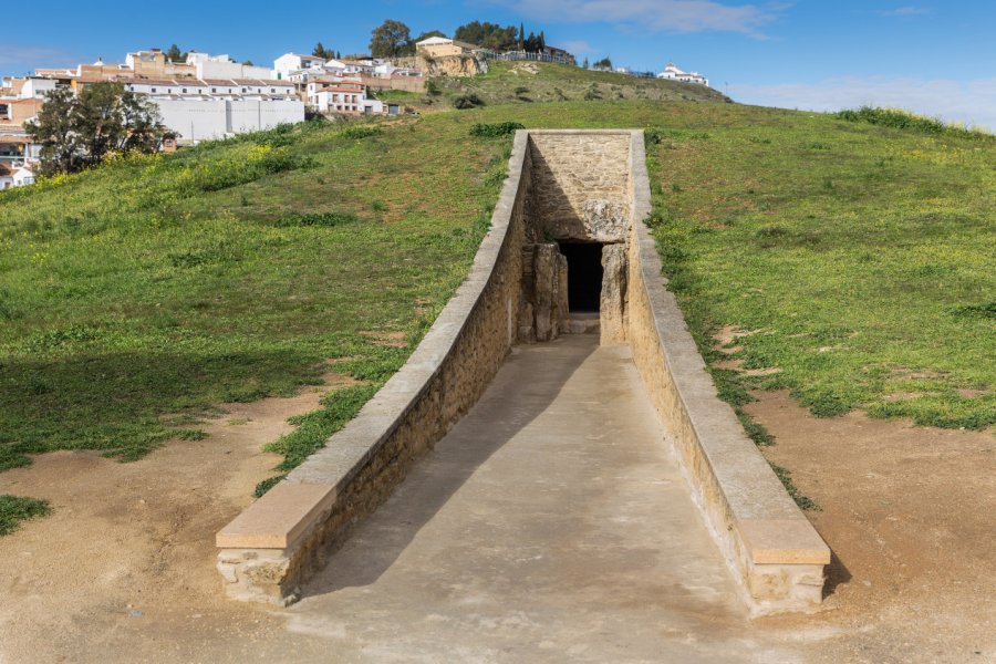 ENSEMBLE ARCHÉOLOGIQUE DES DOLMENS D'ANTEQUERA