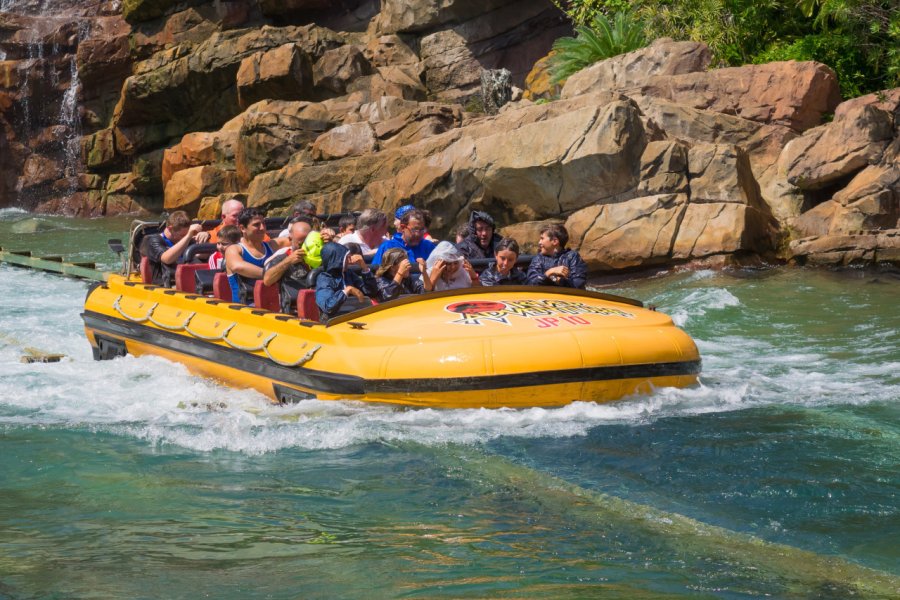 JURASSIC PARK RIVER ADVENTURE