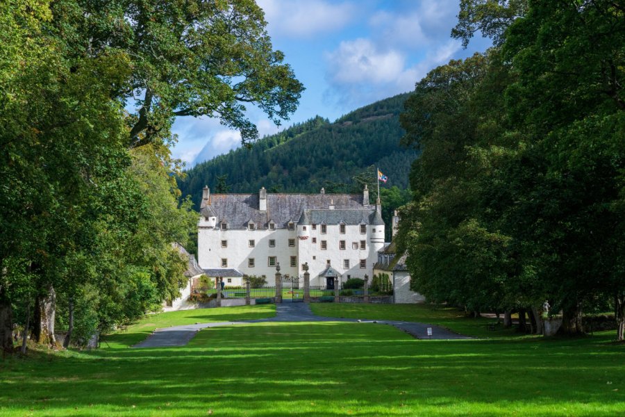 TRAQUAIR HOUSE