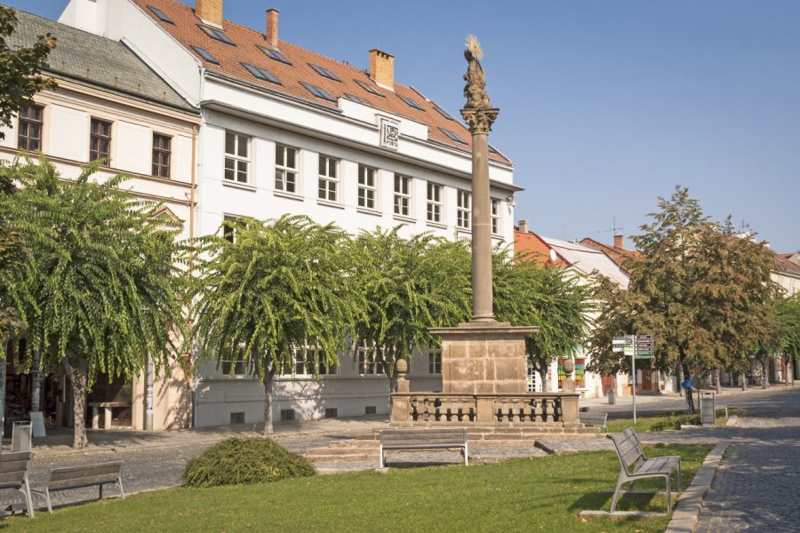 PLACE DE LA PAIX (MIEROVÉ NÁMESTIE)