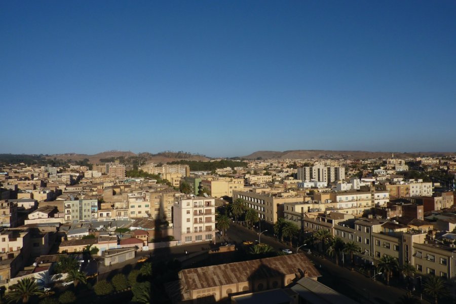 Asmara vue d'en haut. Charlotte FICHEUX