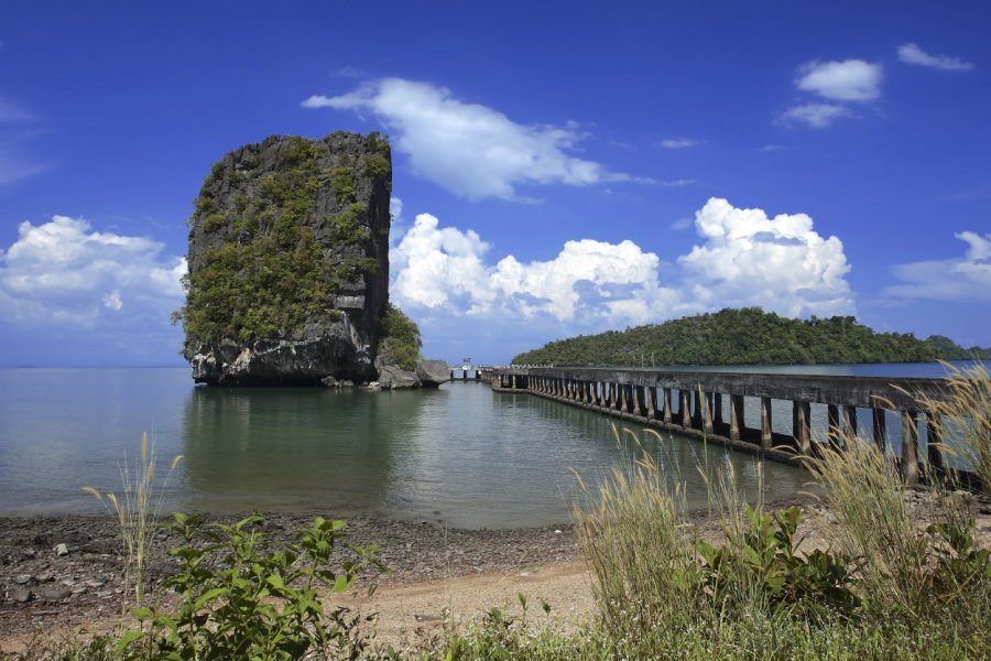 Talo Wao Bay, parc maritime de Koh Tarutao. tanoochai - Shutterstock.com