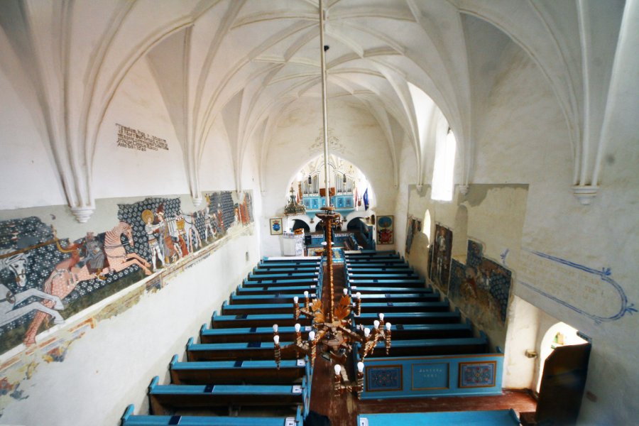 ÉGLISE FORTIFIÉE DE DÂRJIU