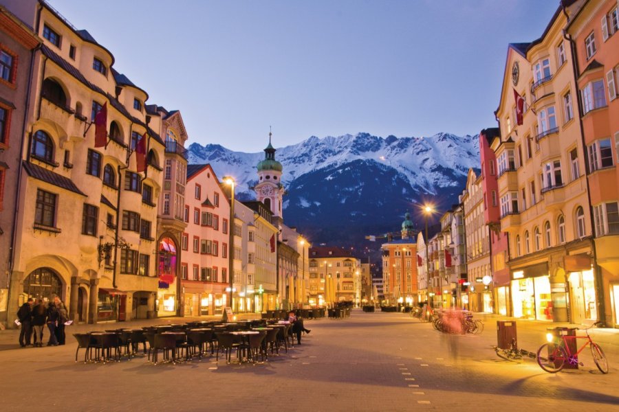 Fin de journée dans les rues de Innsbruck. Assawin - iStockphoto