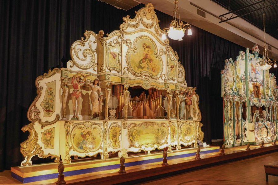 MUSEUM SPEELKLOK