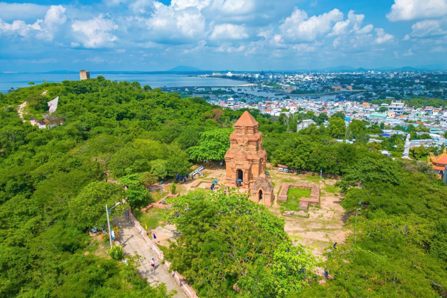 TOURS CHAM DE PO SAH INU (SITE DE PHU HÀI)