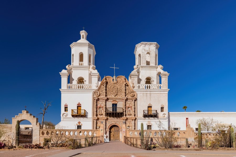 SAN XAVIER DEL BAC MISSION