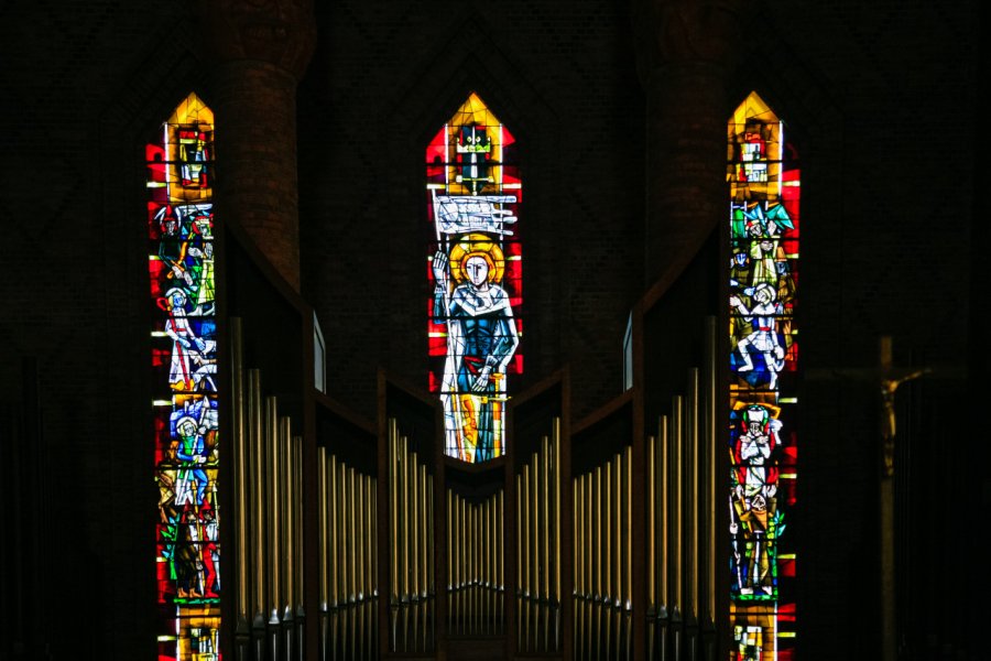 ÉGLISE SAINTE-JEANNE-D'ARC
