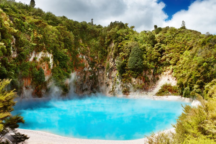 WAIMANGU VOLCANIC VALLEY