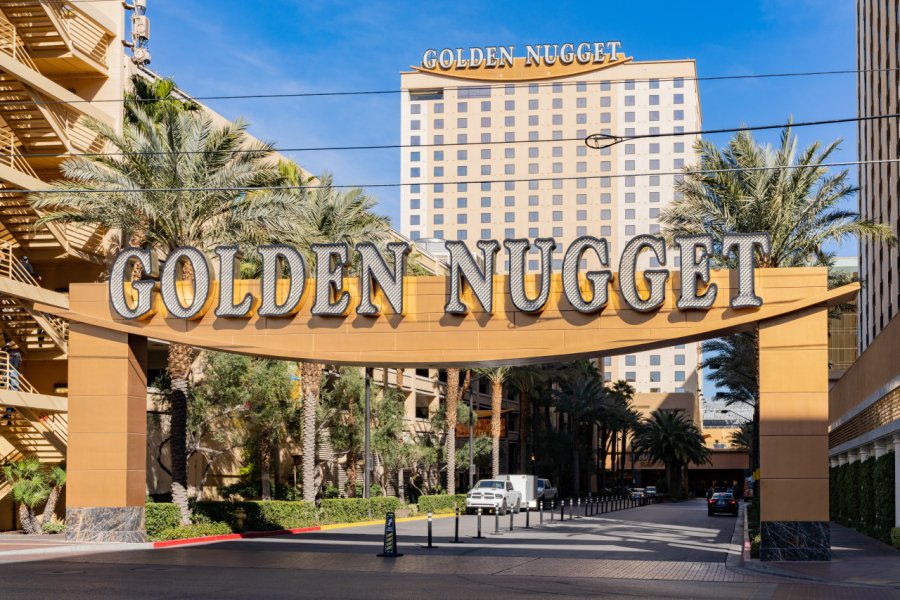 GOLDEN NUGGET