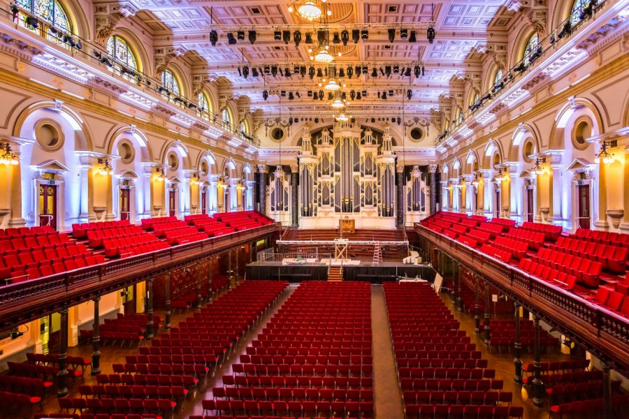 SYDNEY TOWN HALL