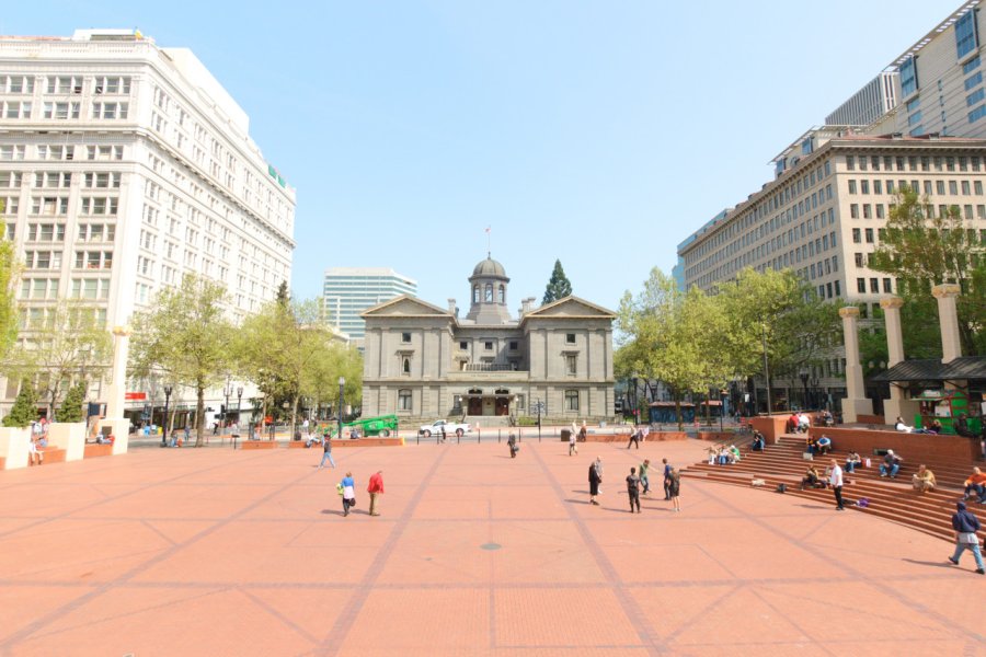 PIONEER COURTHOUSE SQUARE