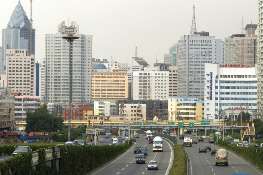 Paysage urbain d'Urumqi. Alamer - Iconotec