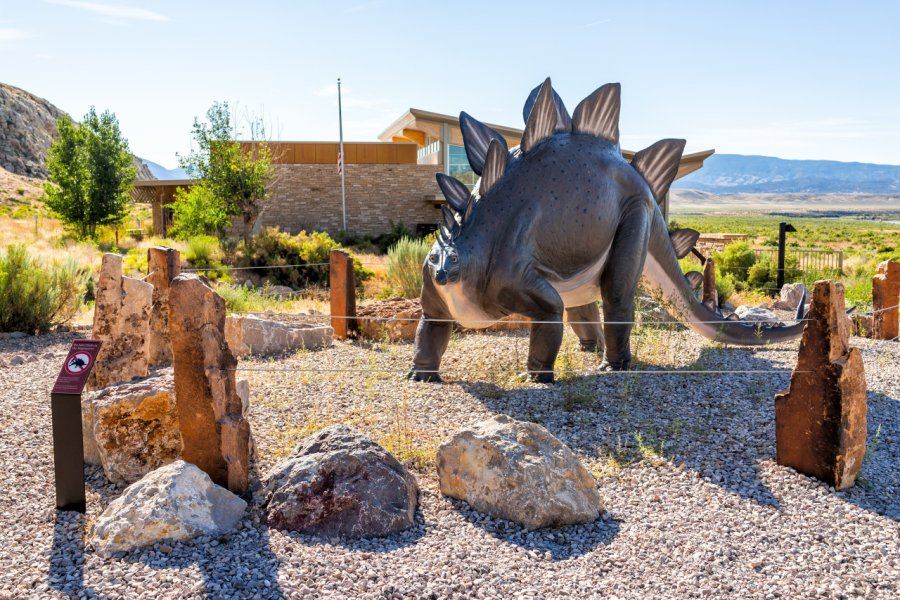 DINOSAUR NATIONAL MONUMENT