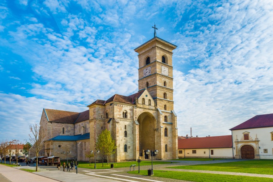 CATHÉDRALE CATHOLIQUE SAINT-MICHEL