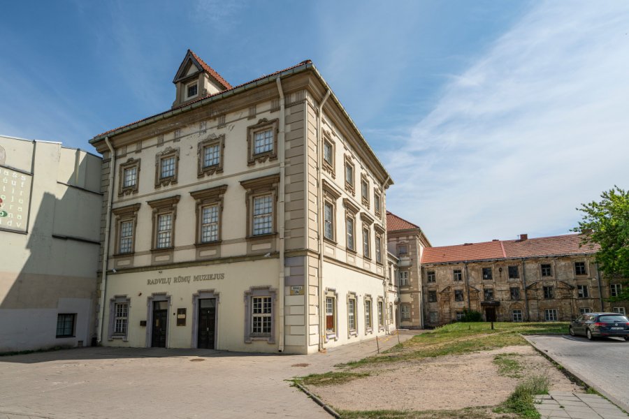 PALAIS DES RADVILAS (RADVILŲ RŪMAI)
