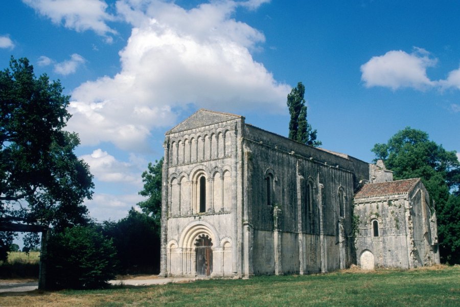 L'abbaye Notre-Dame-de-l'Assomption de Châtre. IRÈNE ALASTRUEY - AUTHOR'S IMAGE