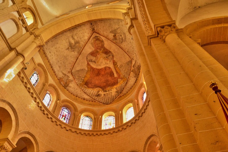 Intérieur de la basilique du sacré-coeur, Paray-le-Monial. PackShot - stock.adobe.com