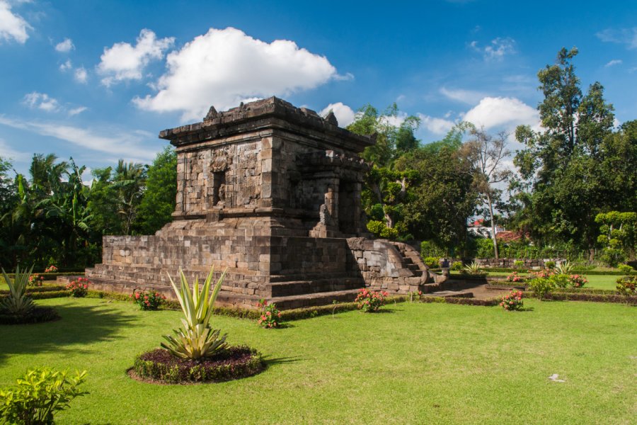 CANDI BADUT