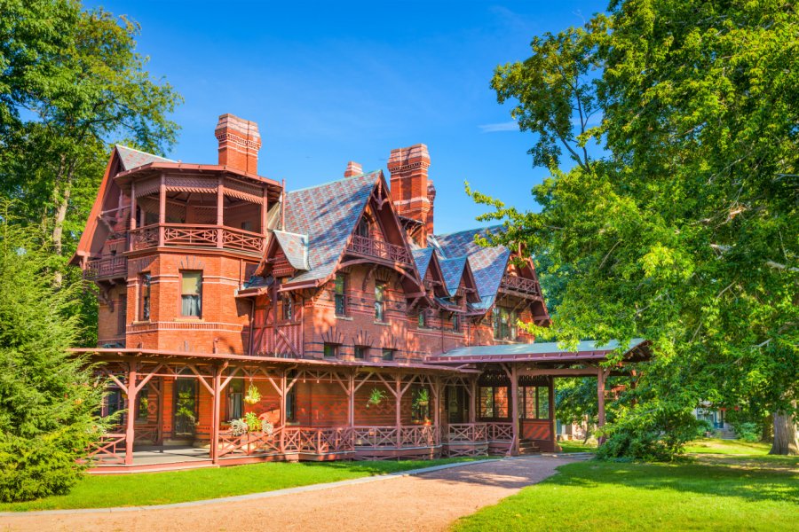 THE MARK TWAIN HOUSE & MUSEUM