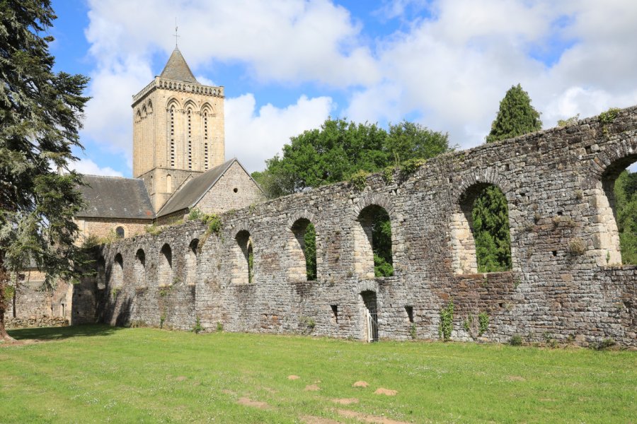 ABBAYE DE LA LUCERNE D'OUTREMER