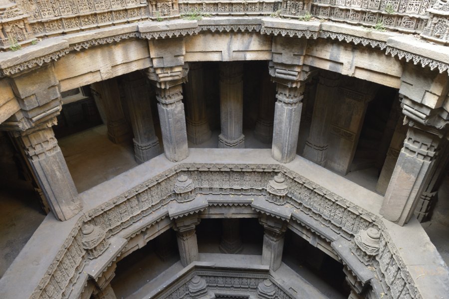 DADA HARI NI VAV