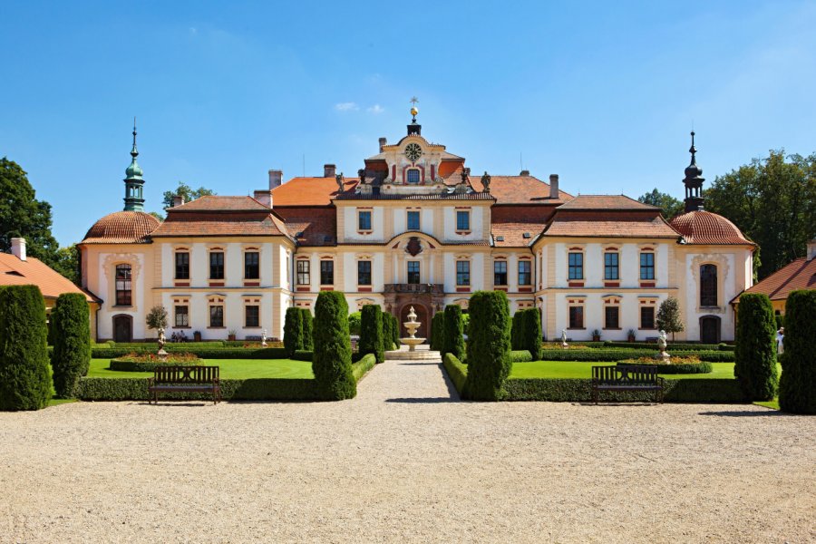 CHÂTEAU DE JEMNIŠTĚ (ZÁMEK JEMNIŠTĚ)