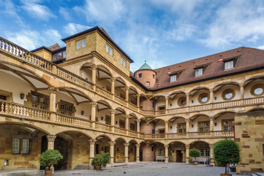 VIEUX CHÂTEAU