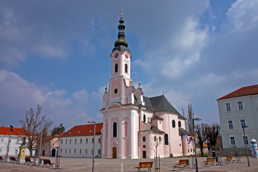 CATHÉDRALE SAINTE-THÉRÈSE-D'AVILA