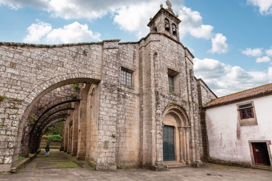 COLEGIATA SANTA MARÍA A REAL DO SAR