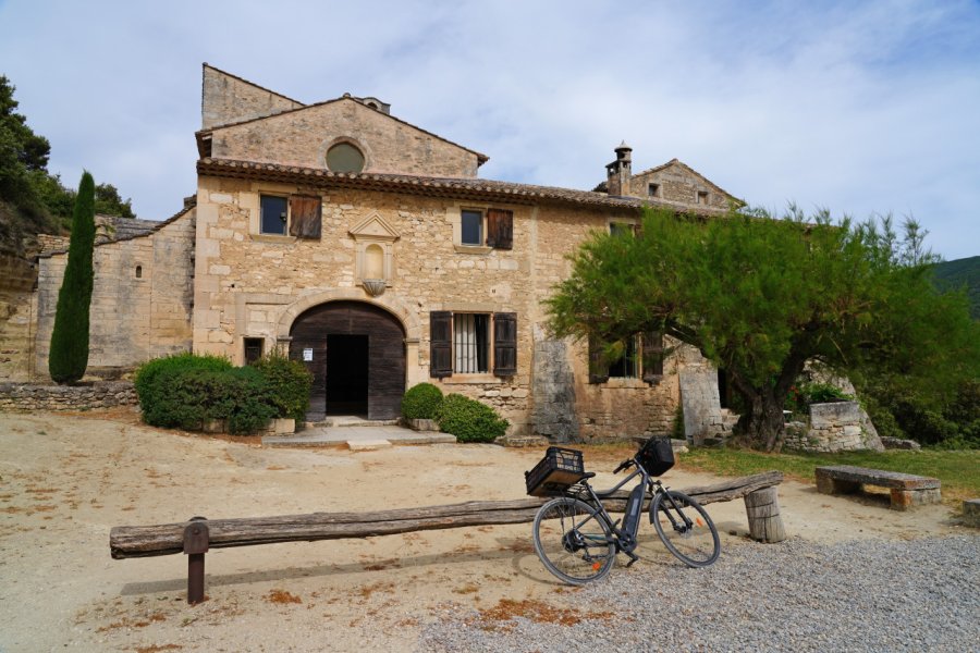 L' ABBAYE DE SAINT-HILAIRE