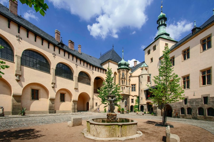 COUR ITALIENNE (VLAŠSKÝ DVŮR)