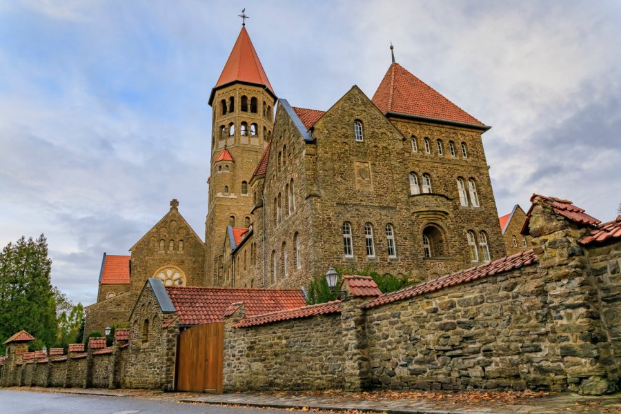 ABBAYE SAINT-MAURICE ET SAINT-MAUR