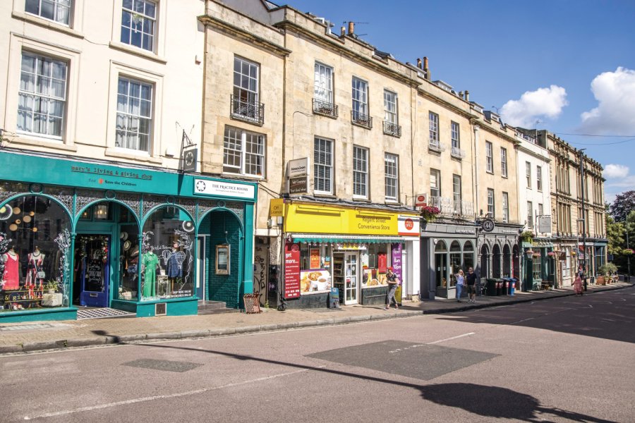 CLIFTON VILLAGE & CLIFTON SUSPENSION BRIDGE