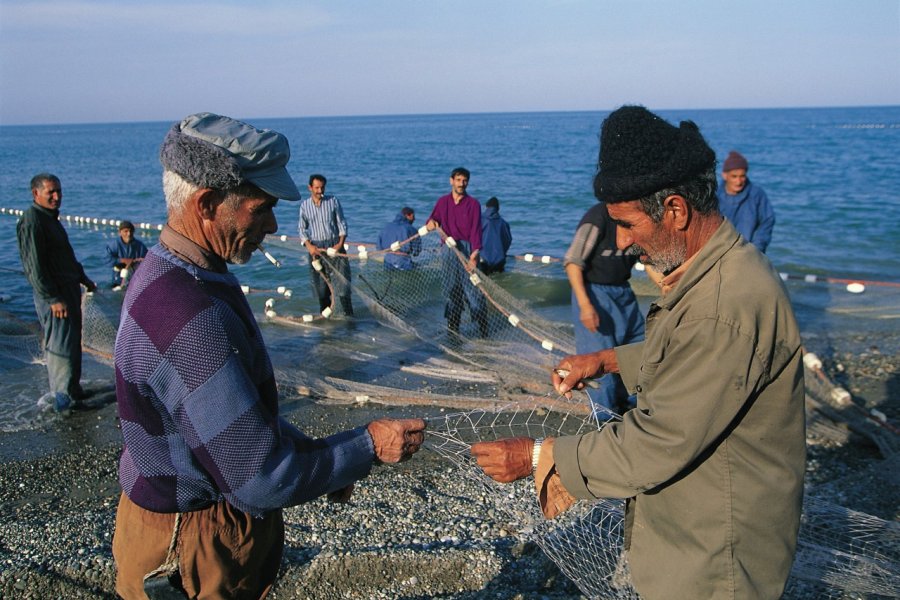 Pêcheurs de Ramsar sur la mer Caspienne, le plus grand lac du monde. Hervé Bernard