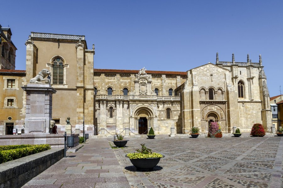 REAL COLEGIATA DE SAN ISIDORO