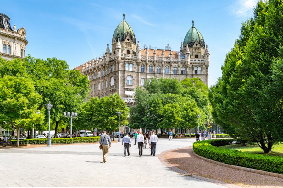 PLACE DE LA LIBERTÉ (SZABADSÁG TÉR)