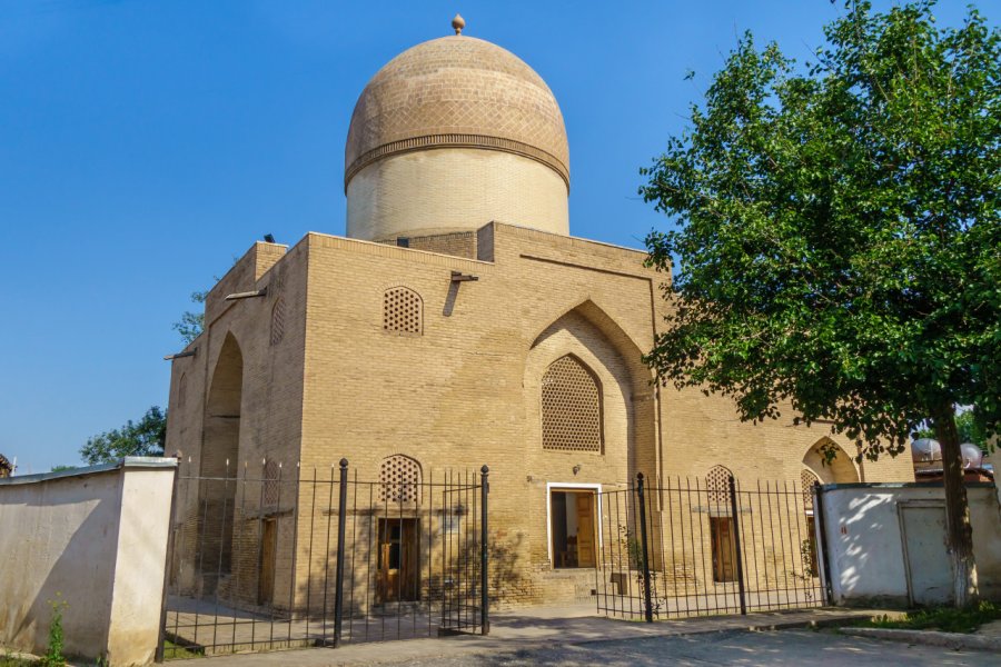 MAUSOLÉE AK SARAI