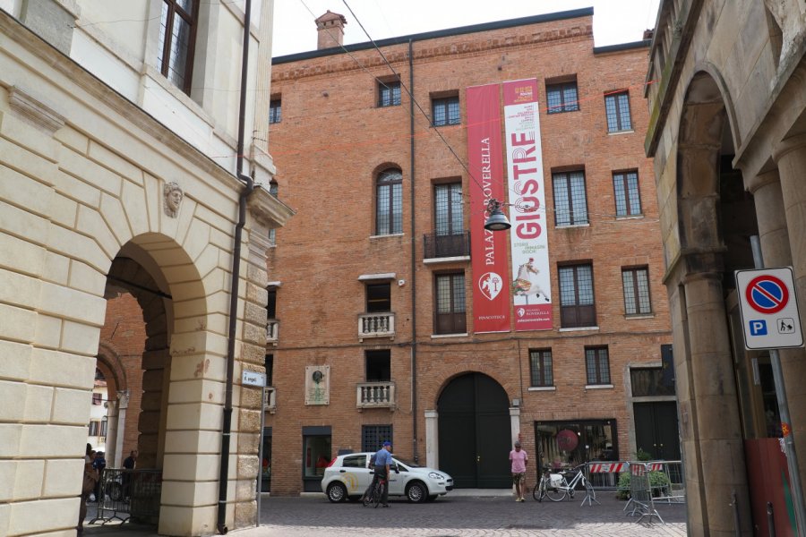 PALAZZO ROVERELLA