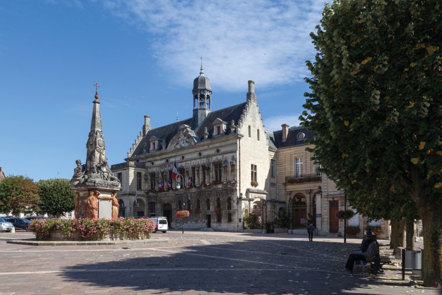 HÔTEL DE VILLE