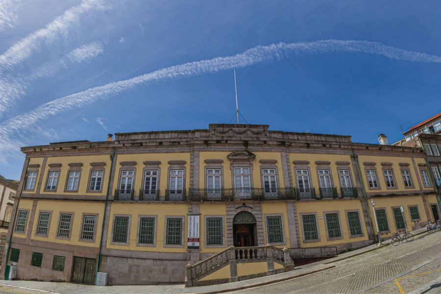 INSTITUTO DOS VINHOS DO DOURO E PORTO