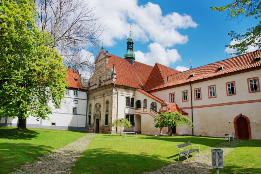 MONASTÈRE DES FRÈRES MINEURS (MINORITSKÝ KLÁŠTER)