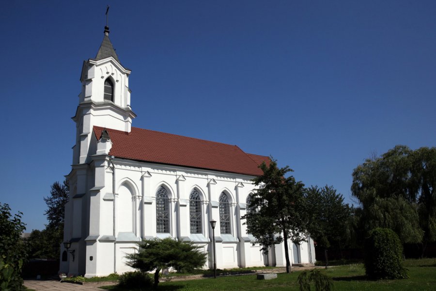 EGLISE DE LA TRINITE (КОСТЁЛ ПРЕСВЯТОЙ ТРОИЦЫ)
