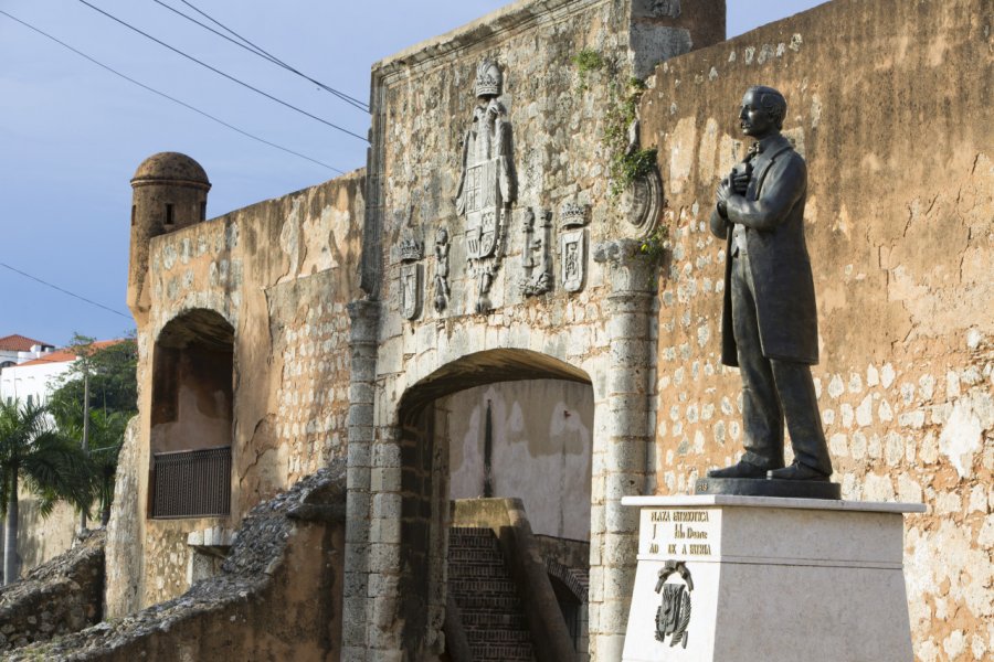 PUERTA SAN DIEGO
