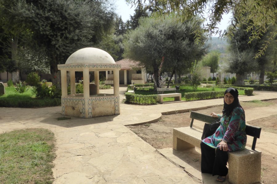 Jardin public de Blida. Saliha HADJ-DJILANI