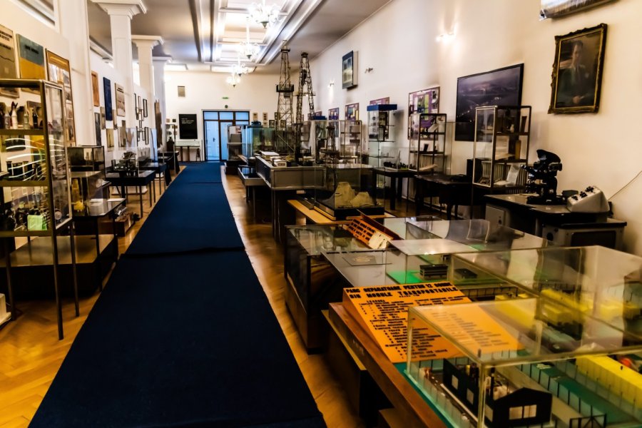MUSÉE NATIONAL DU PÉTROLE